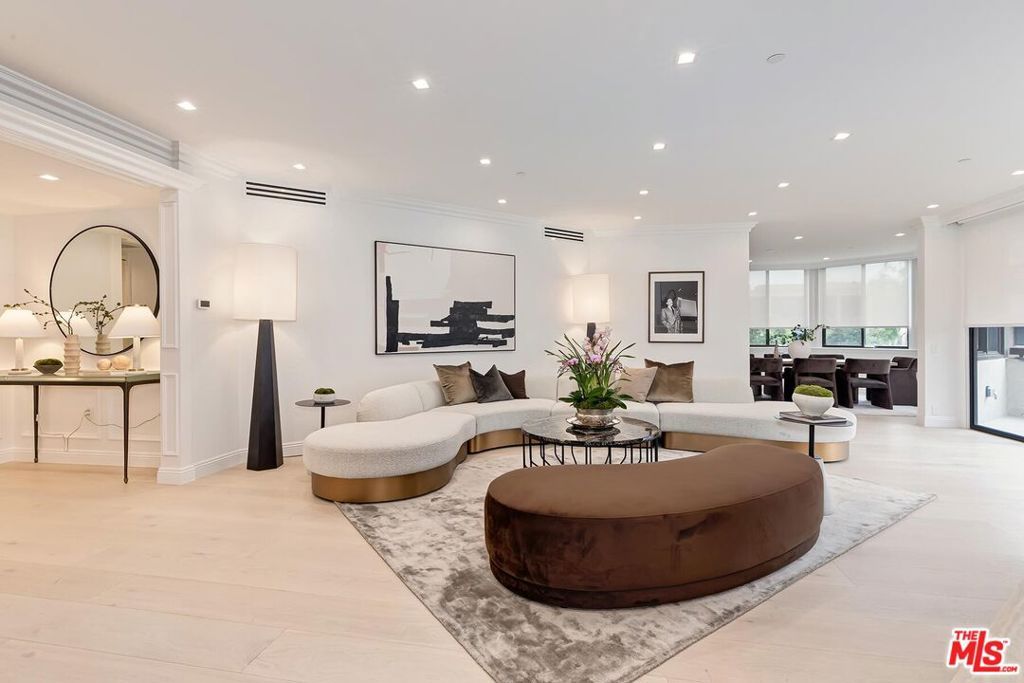 Photo of 300 N Swall Drive #356, Beverly Hills, CA 90211 (MLS # 25622707)