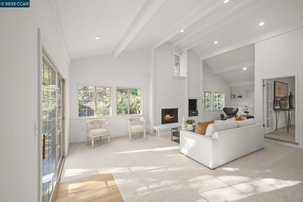 SPRINGHILL - Residential