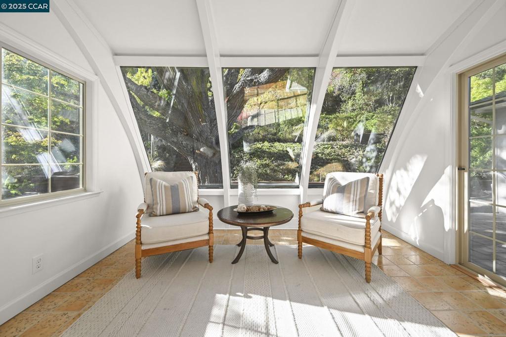 SPRINGHILL - Residential