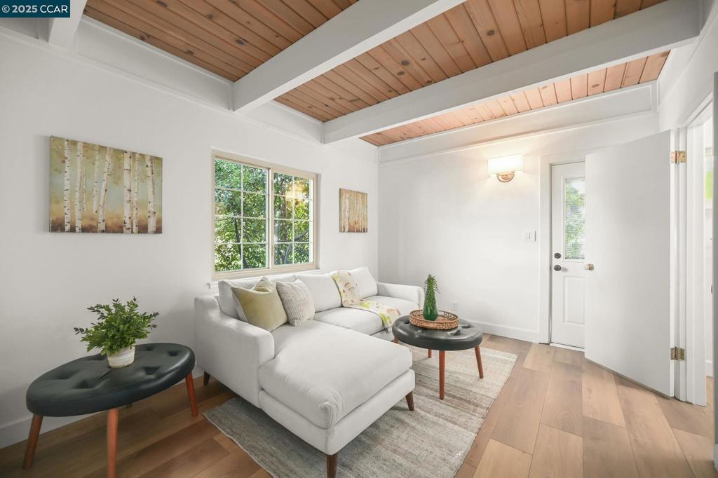 SPRINGHILL - Residential