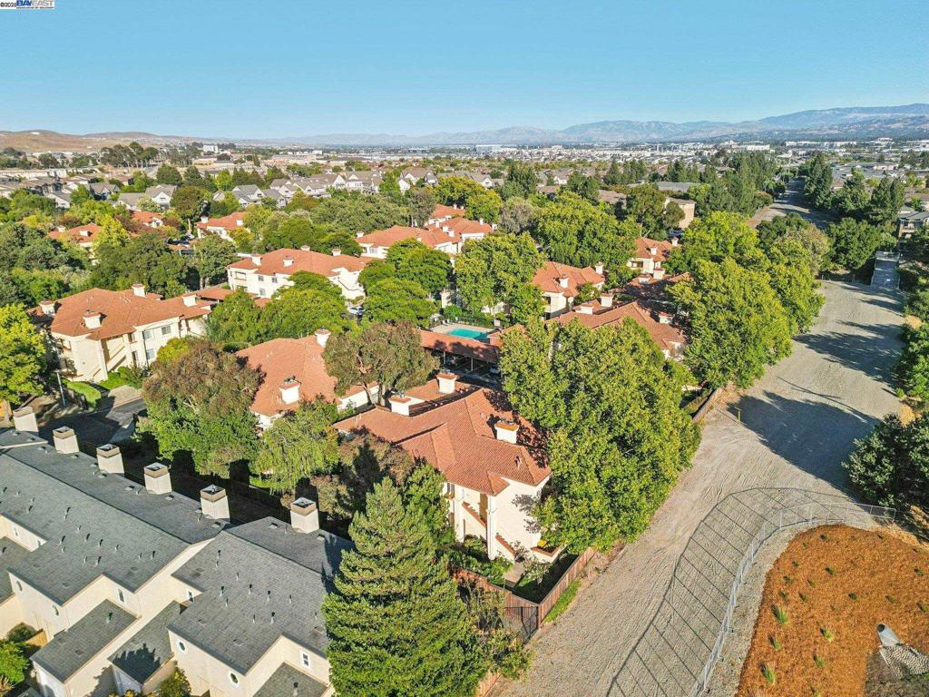 ALAMO CREEK - Residential