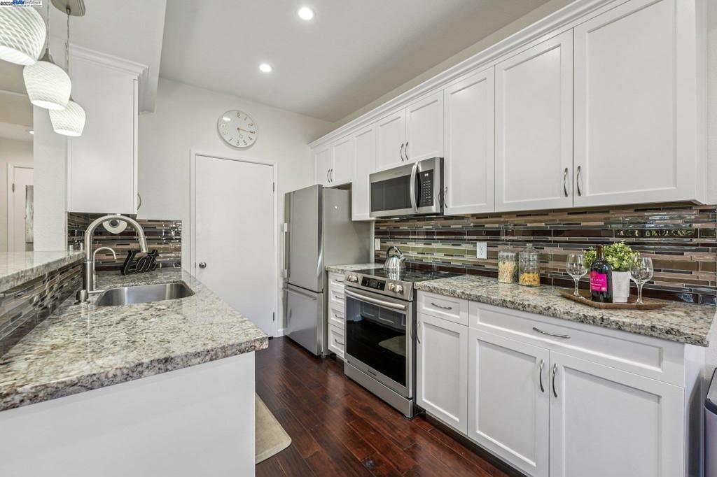 ALAMO CREEK - Residential