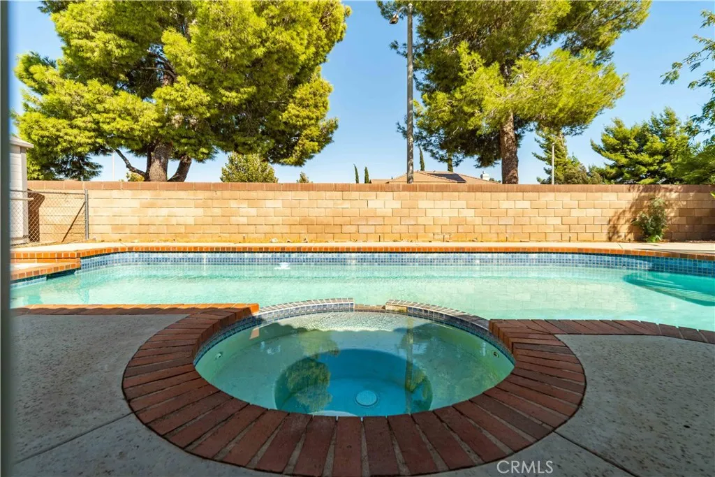 Palmdale, California 93551, United States, 4 Bedrooms Bedrooms, ,2 BathroomsBathrooms,Residential,Active,208897