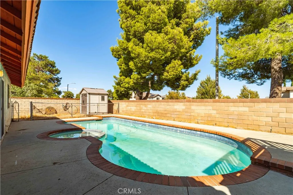 Palmdale, California 93551, United States, 4 Bedrooms Bedrooms, ,2 BathroomsBathrooms,Residential,Active,208897