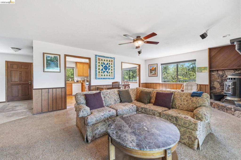 12701 Cresthaven Dr