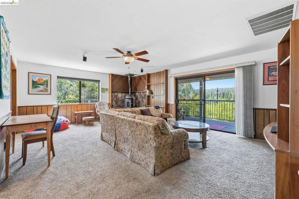 12701 Cresthaven Dr
