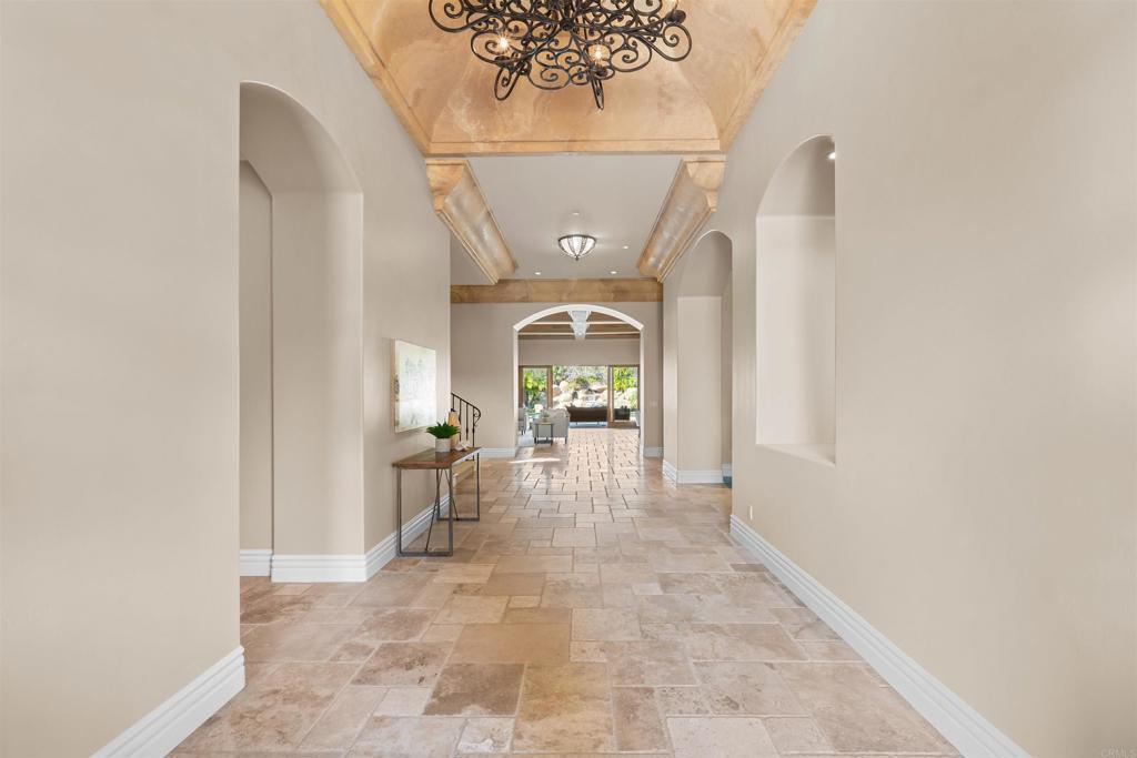 2428 Catalina Avenue