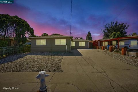 Photo of 322 E Tregallas Rd, Antioch, CA 94509 (MLS # 41128034)
