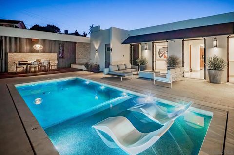 7970 Roseland Dr La Jolla CA 92037