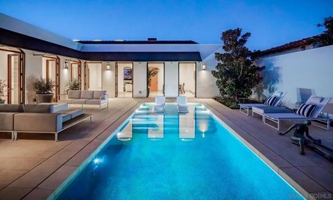 7970 Roseland Dr La Jolla CA 92037