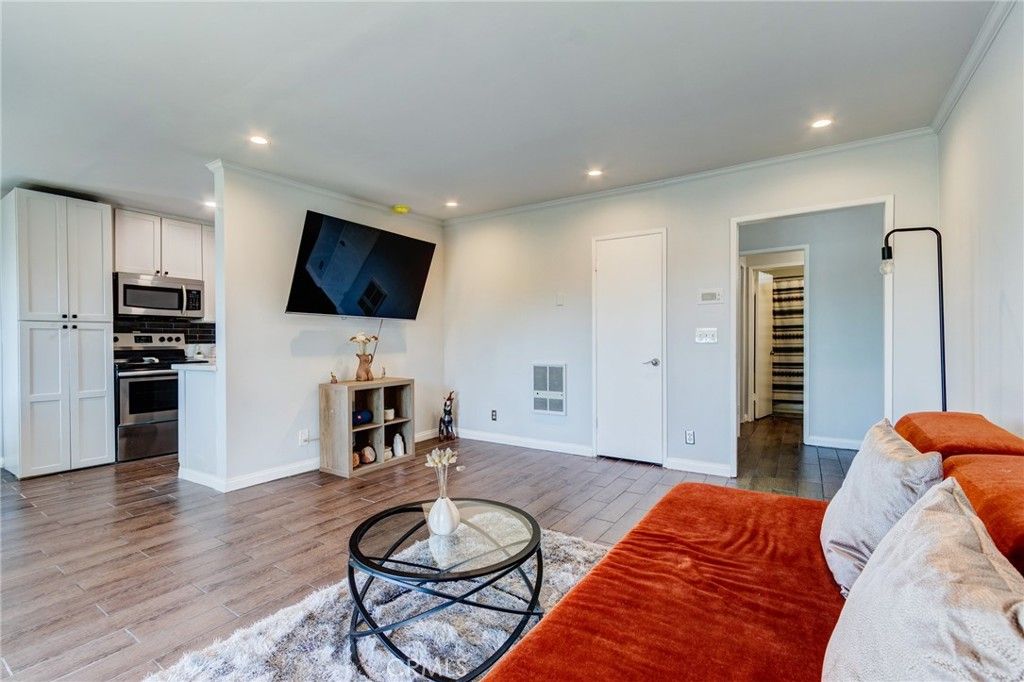 Photo of 3734 S Canfield Ave #330, Los Angeles, CA 90034 (MLS # SB25273689)