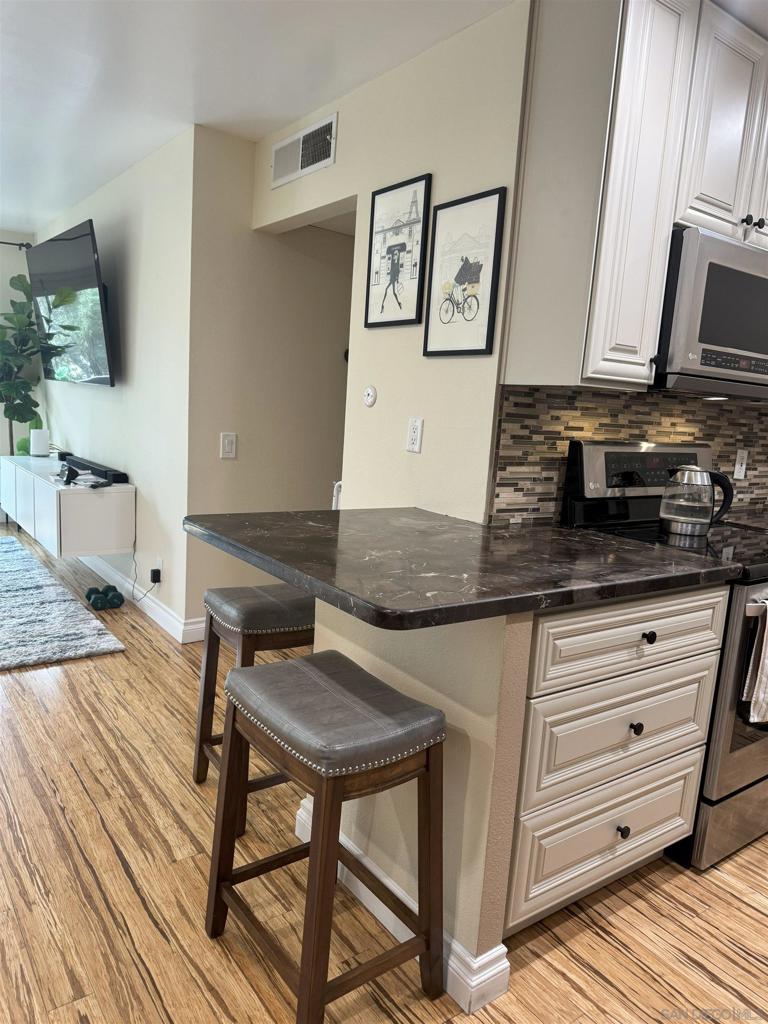 6202 FRIARS RD. #204