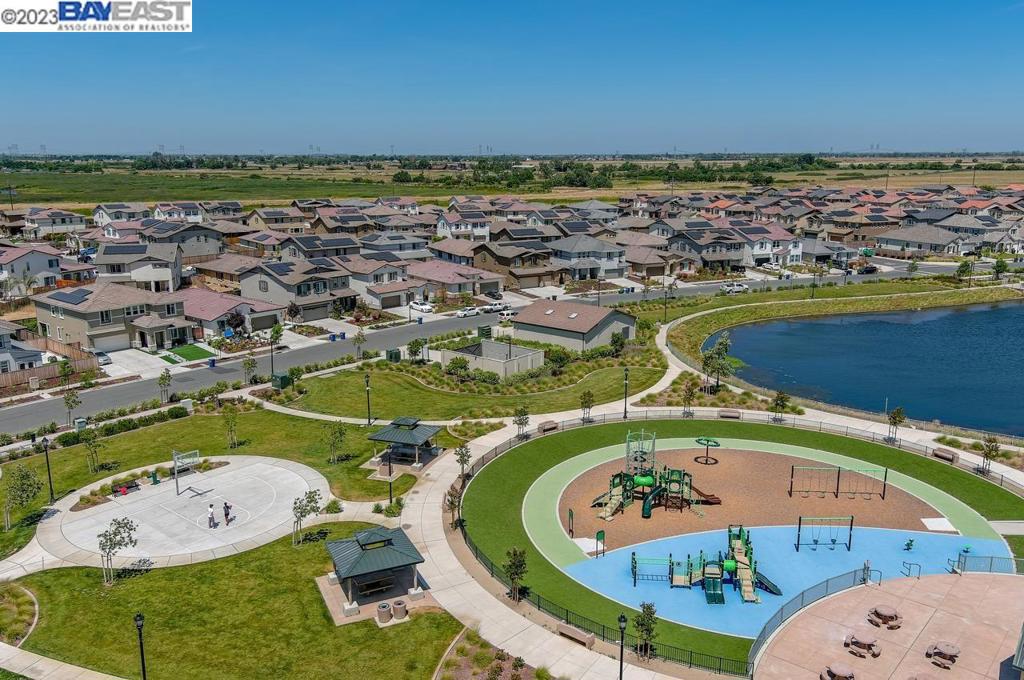 OAKLEY - Residential