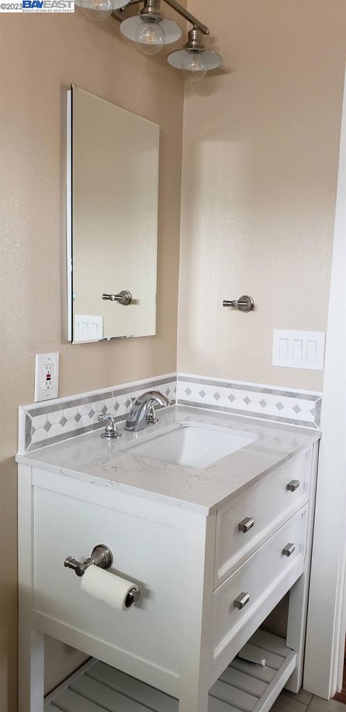 OAKLEY - Residential