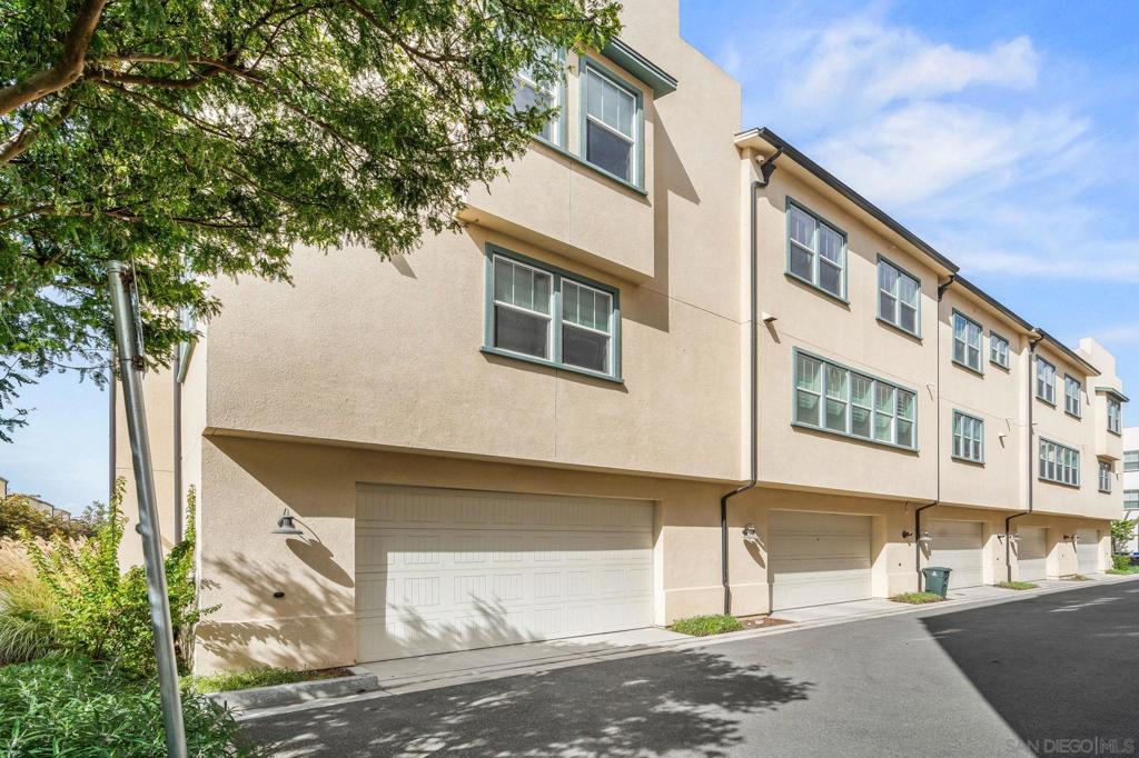 5361 Calle Rockfish 68