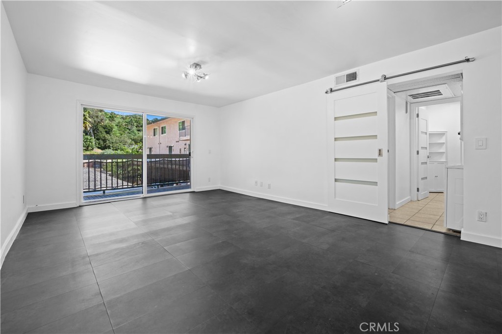 2940 N Verdugo Road 214