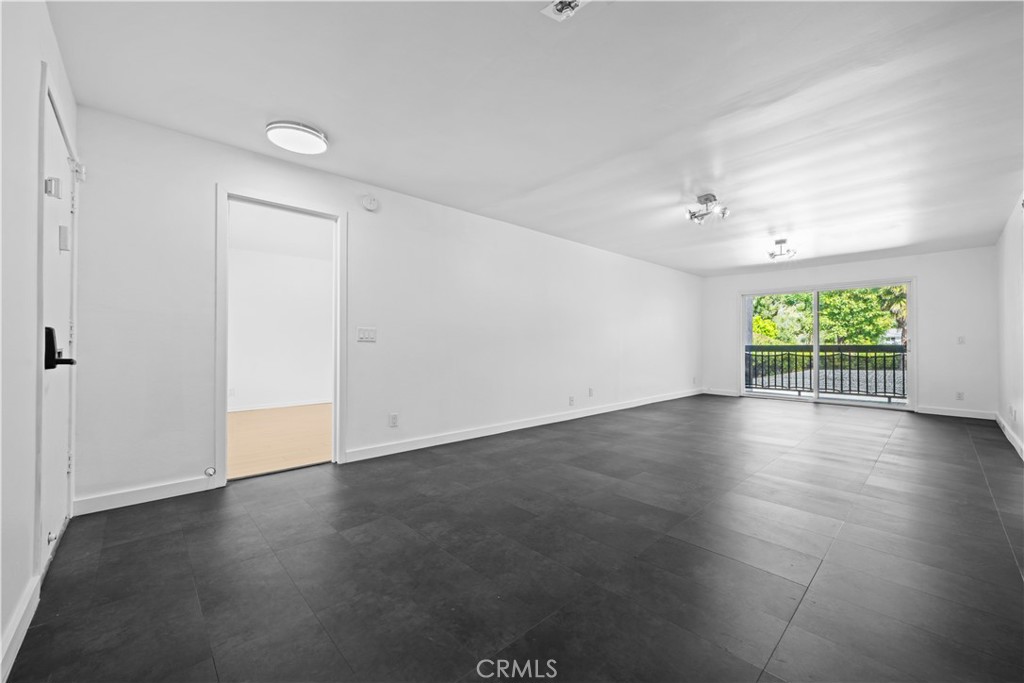 2940 N Verdugo Road 214