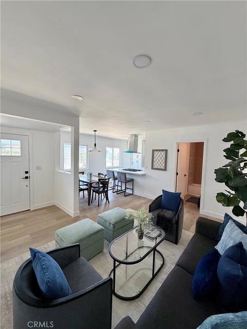 Photo of 1024 W 220th St, Torrance, CA 90502 (MLS # CV26165909)