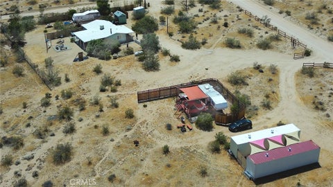 Photo of 4319 Dusty Mile Road, Landers, CA 92285 (MLS # IG26070085)