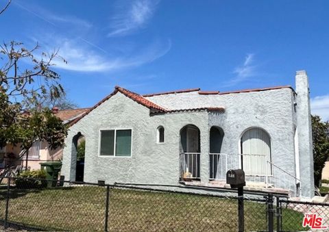 Photo of 319 E 113th Street, Los Angeles, CA 90061 (MLS # 25534683)