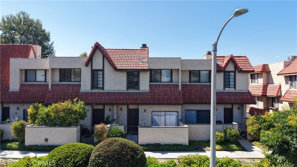 Tres Robles (TRES) - Residential