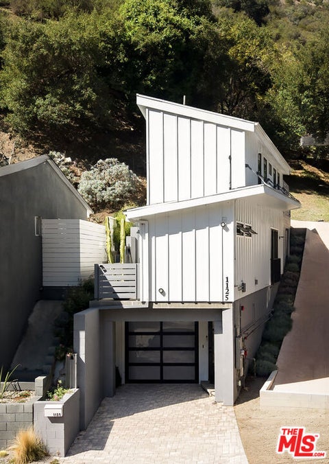 Photo of 1125 N Beverly Glen Boulevard, Los Angeles, CA 90077 (MLS # 26994223)