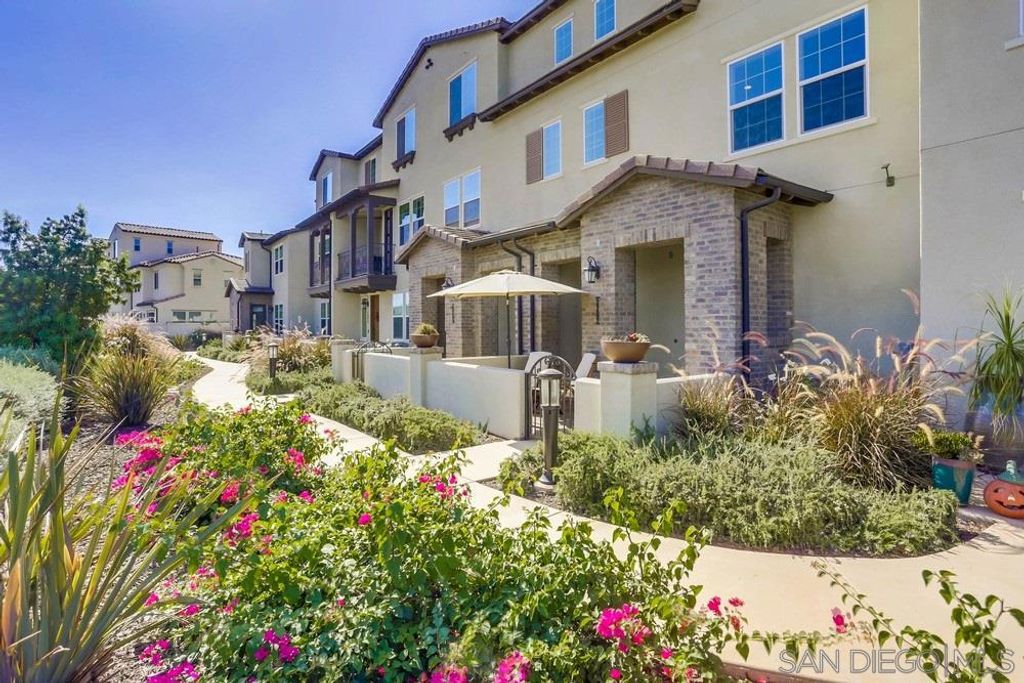 listing image 130726429635504203131