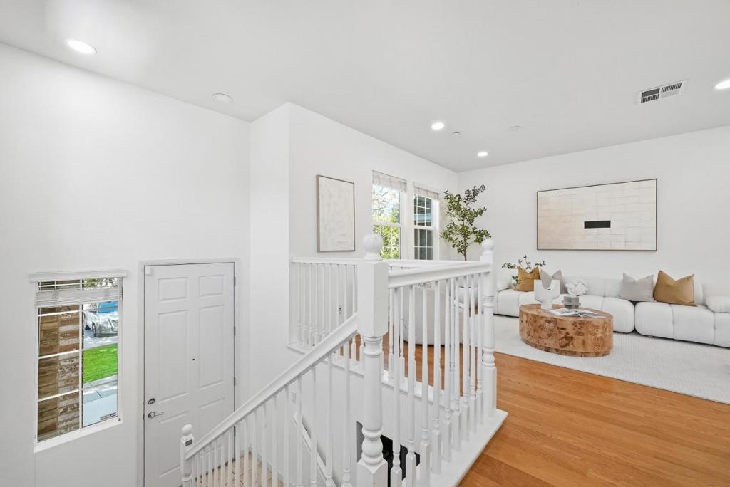 581 Monterey Terrace