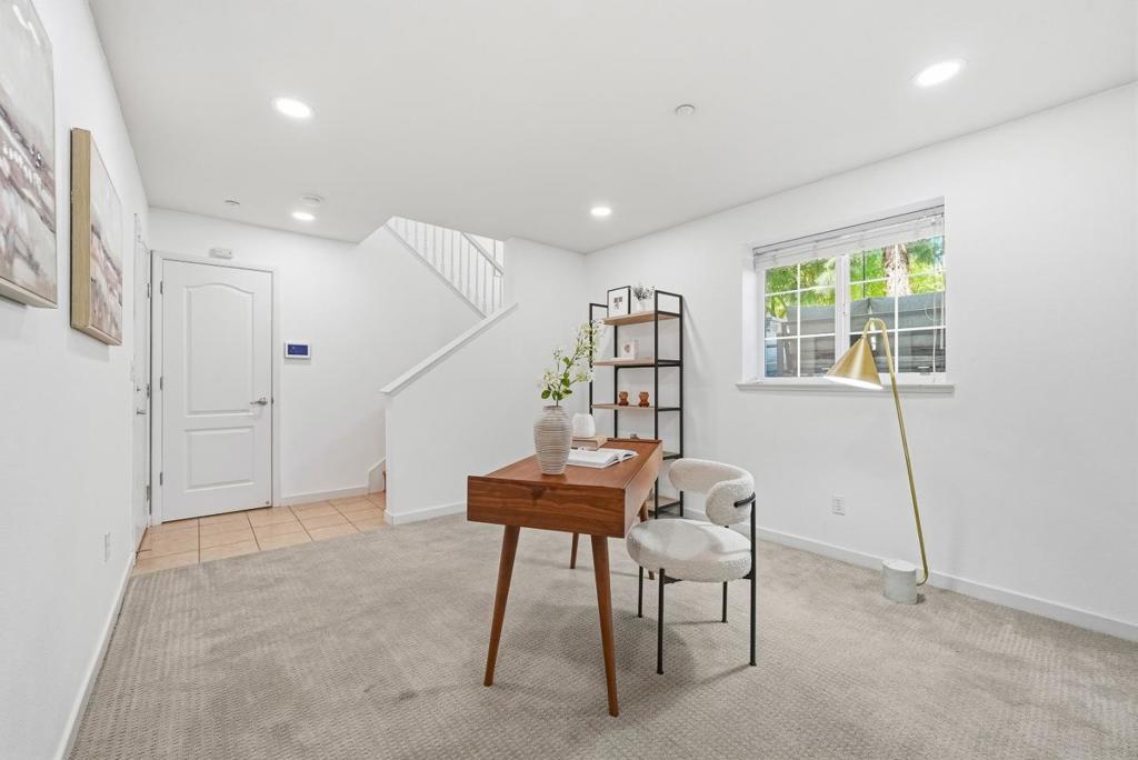 581 Monterey Terrace