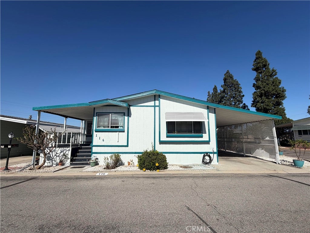 8509 Beverly