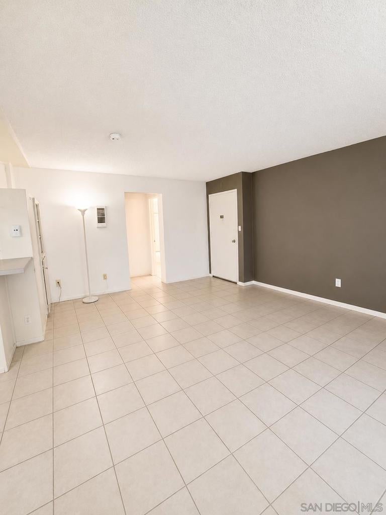 7835 Cowles Mtn CT B10, San Diego CA 92119