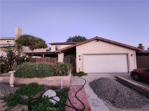 Photo of 516 Vista Rambla, Walnut, CA 91789 (MLS # HD25273175)