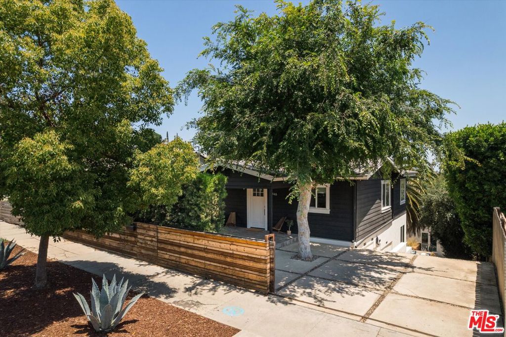 Properties 1 3746 Randolph Avenue