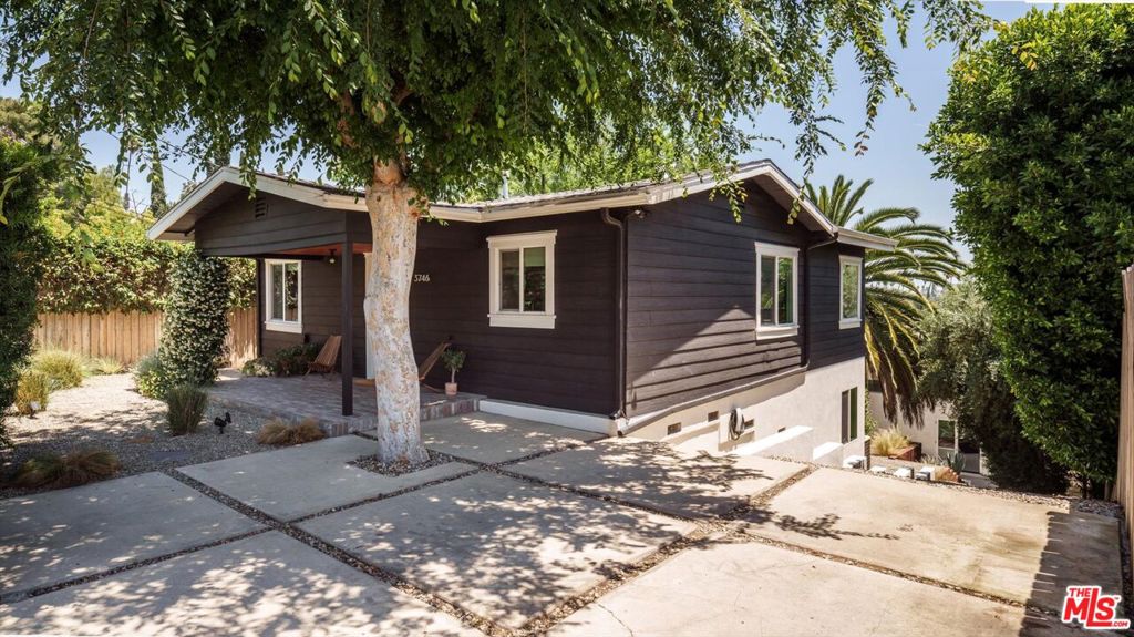 Properties 2 3746 Randolph Avenue