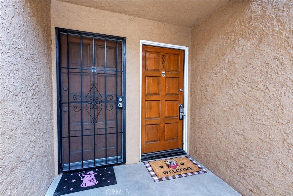 1101 W Macarthur 301