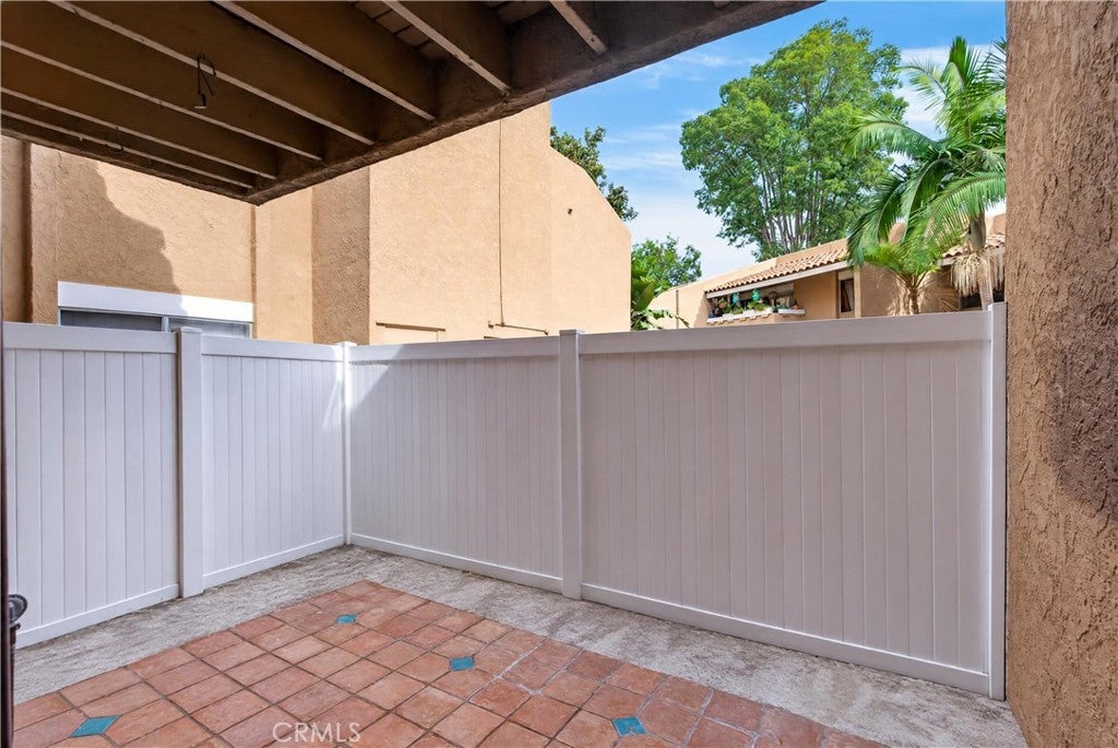 1101 W Macarthur 301