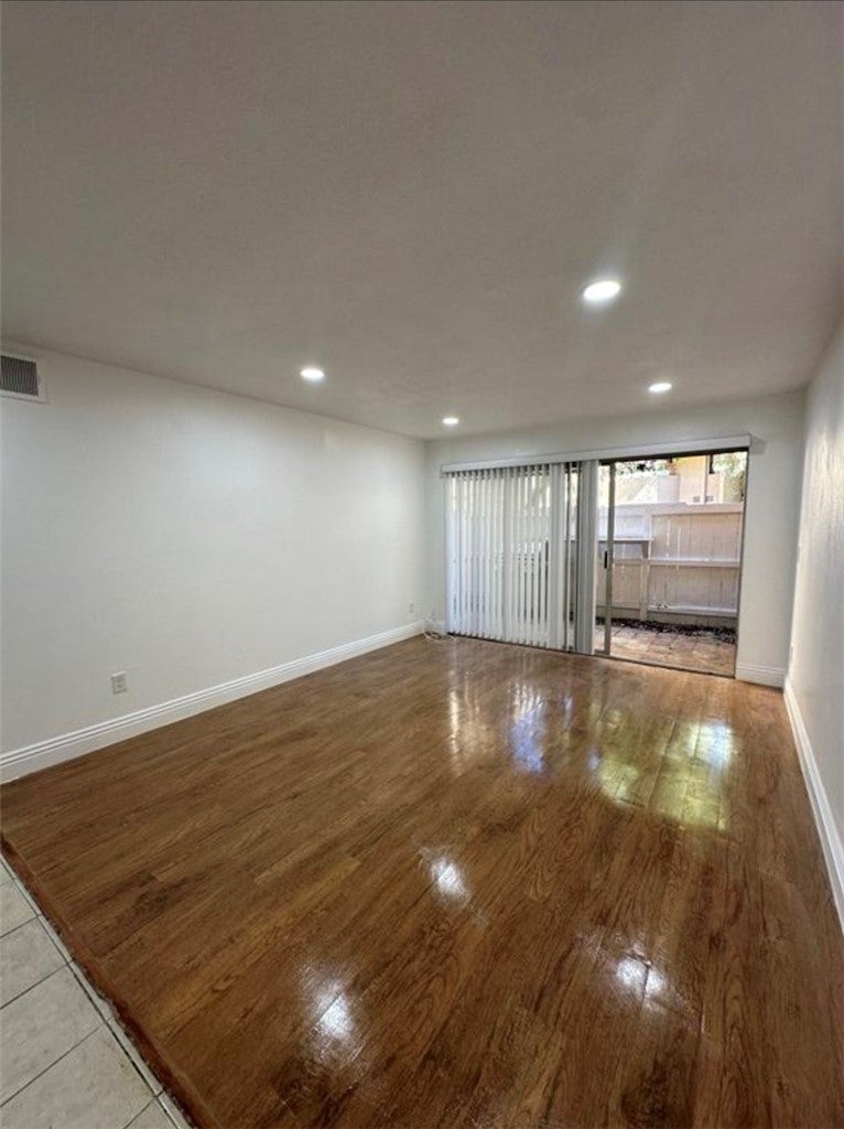 1101 W Macarthur 301