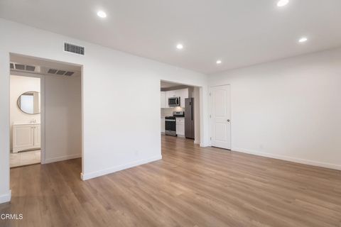 Photo of 328 E Tujunga Avenue #7, Burbank, CA 91502 (MLS # P1-28091)