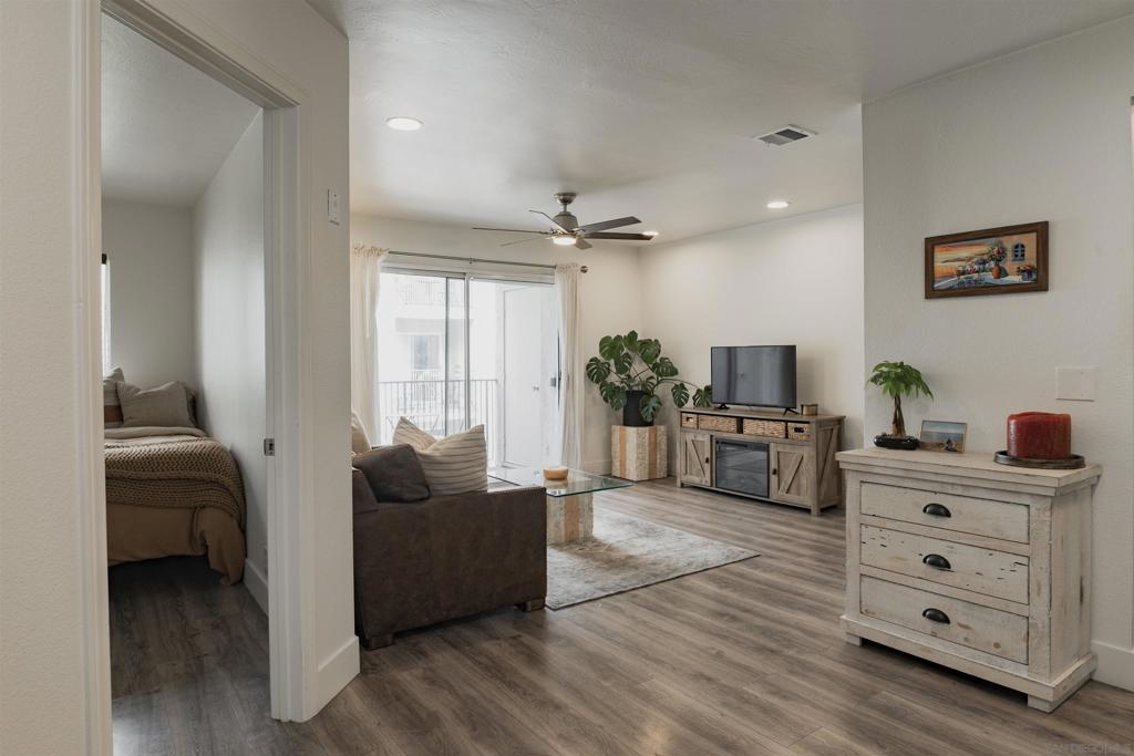 3078 Broadway #214