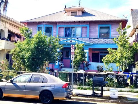 Photo of 1037 S Bonnie Brae St, Los Angeles, CA 90006 (MLS # RS26048222)