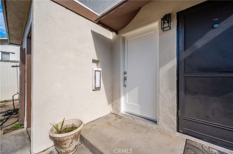 Photo of 4311 Eagle Rock Blvd, Los Angeles, CA 90041 (MLS # GD26022894)
