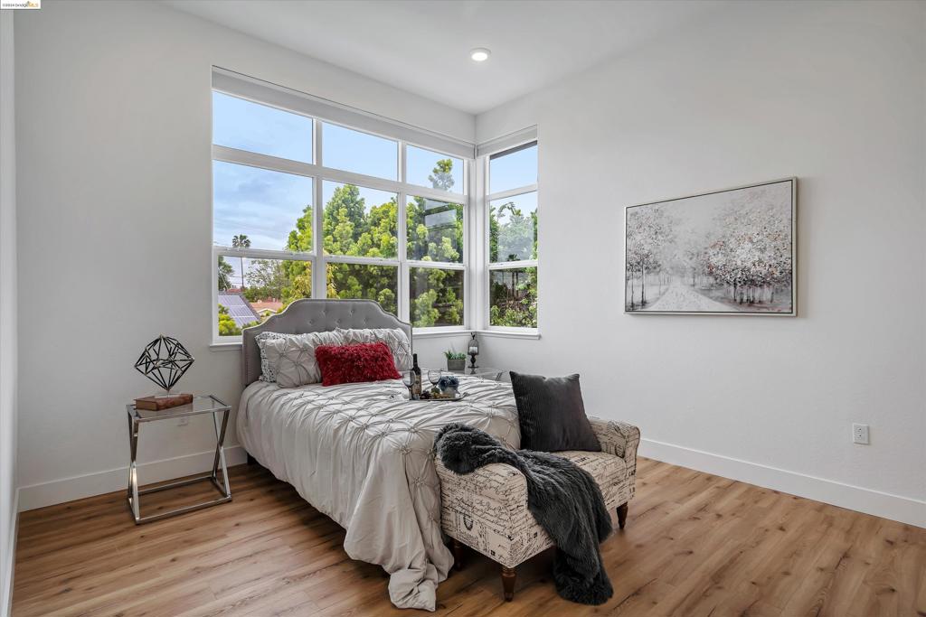 IRVINGTON - Residential