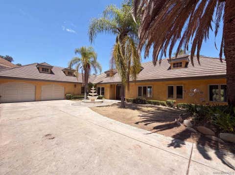 Tiny photo for 30181 Via Maria Elena, Bonsall, CA 92003 (MLS # 260017813SD)