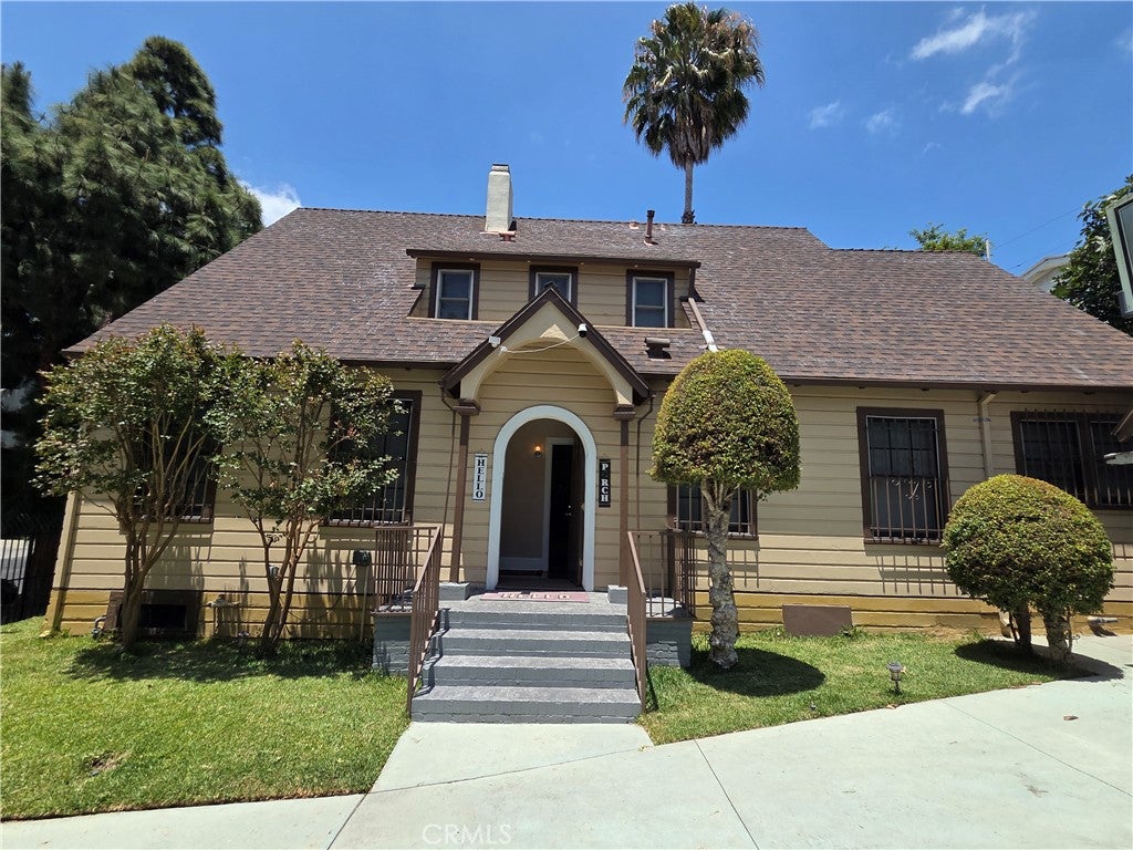 428 S Hoover. ST. ST .