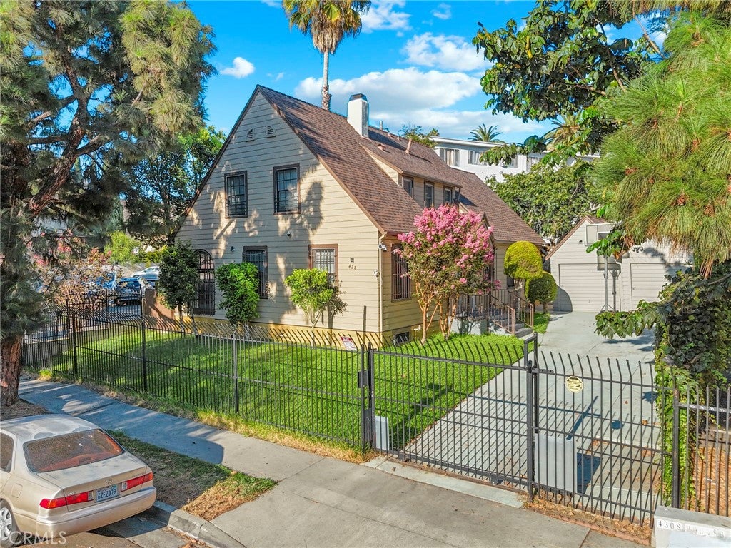 428 S Hoover. ST. ST ., Los Angeles CA 90020