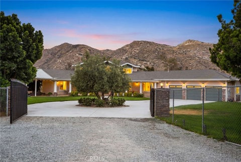 Photo of 22475 Quail Call DR, Moreno Valley, CA 92557 (MLS # CV26110860)