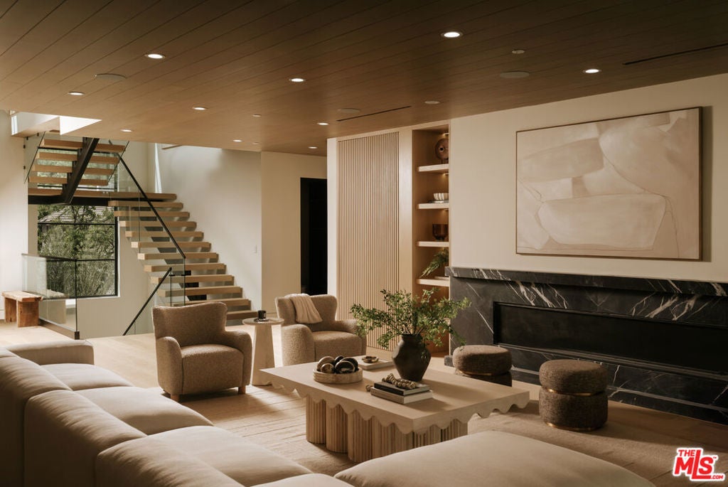 2878 Deep Canyon Drive, Beverly Hills CA 90210