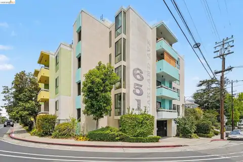 651 Oakland Ave Unit 2D, Oakland, CA 94611 - MLS#: 41141772