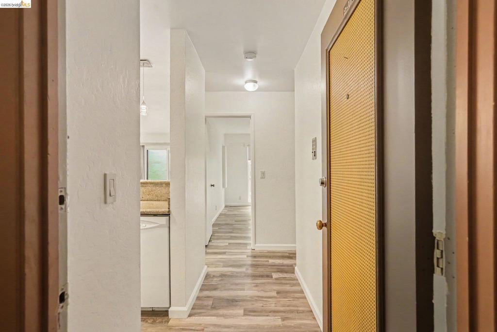 651 Oakland Ave 2D