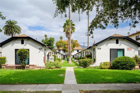 Photo of 415 Riverdale Drive #D, Glendale, CA 91204 (MLS # GD26204940)